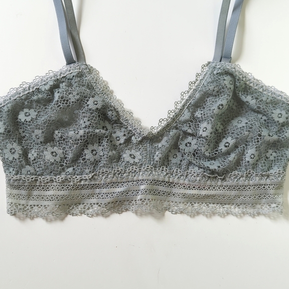 Victoria's Secret Semi Sheer Floral Lace & Mesh Unlined Bralette Dusty Blue S - Picture 4 of 12
